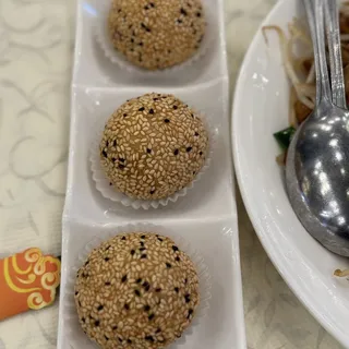 Red Bean Paste Sesame Balls