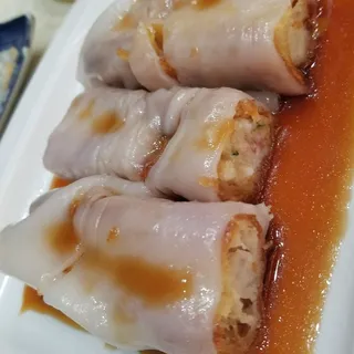 Fish & Crispy Donut Rice Noodles Rolls