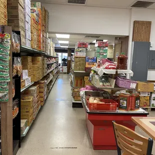 a grocery store aisle