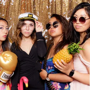 HNL Photobooth Company is Hawaii's leading modern and professional photo booth/360 video experience. 
http://www.hnlphotoboothco.com
