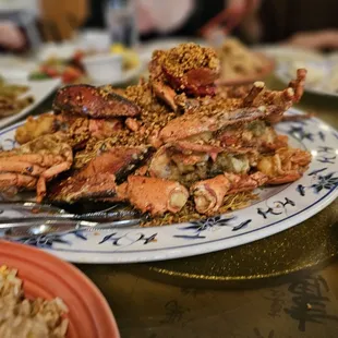 Crispy garlic egg noodle lobster