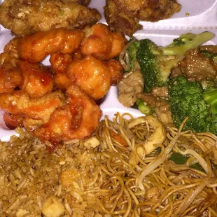 Chicken Lo Mein