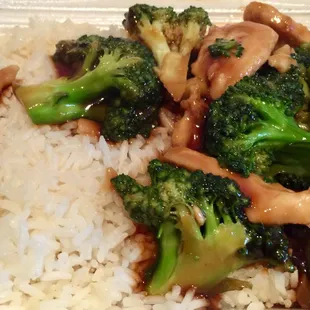Chicken &amp; broccoli lunch
