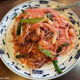 厦门炒米 Fried Vermicelli with Shrimp and BBQ Pork, $11.95 - Instagram: @metropolitan.eats