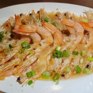 Garlic steamed shrimp