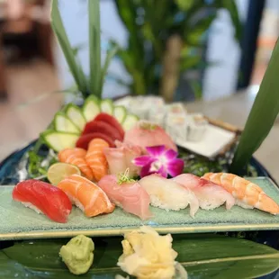 Sushi sashimi combo