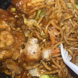 Lomein was good, genial toss chicken was hard as if was refried