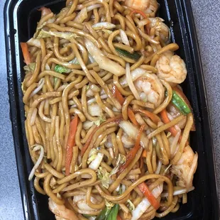 Shrimp Lo Mein