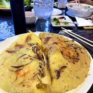 Banh Xeo - wow it comes w/ 2!