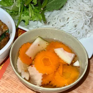 noodles, noodle soup, ramen, ramen and noodles, food, noodle dish