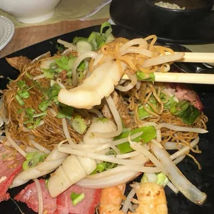 ramen and noodles, food