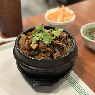 Com Tay Cam (clay pot rice)