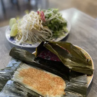 Bahn Loc is delicious. The rice cake is chewy and the shrimp is always fresh.