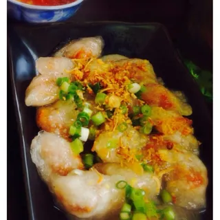 12. Banh Bot Loc