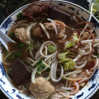 01. Bun Bo Hue