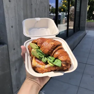 Turkey, Bacon, Cheddar, Avocado, Mayo and Spinach Sandwich