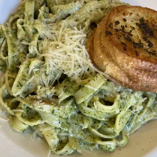 Petey's Pasta Pesto