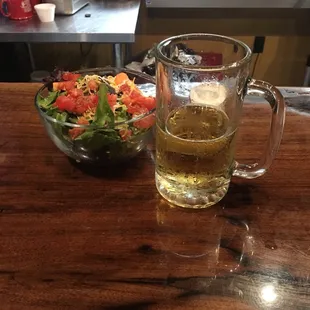 Eating health at HOBO JOES. At least until my pizza land.