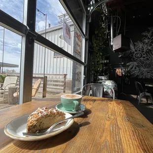 Coffee Crumble Cake &amp; Chai Tea