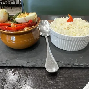 Small bacalhau and rice