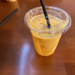 Mango Lassi (Sweet Yoghurt)