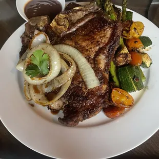 Porterhouse Steak and vegetables.