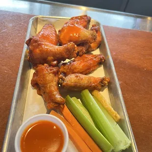 MARQUEE WINGS