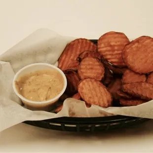 Sweet potatoe  chips with brown sugar butter dip