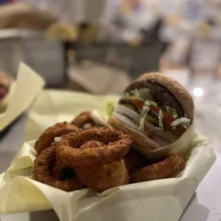 Single Hamburger with Onion Rings