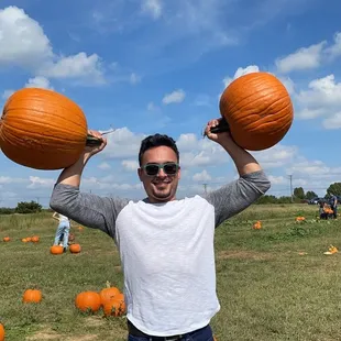 3 pumpkins