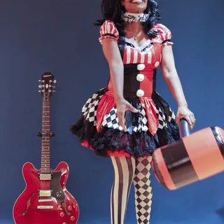 Ulisa T.