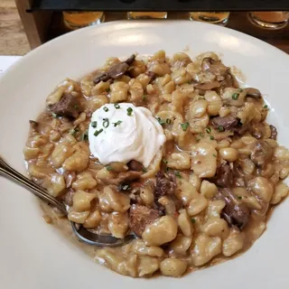 Steak Jäger Spätzle*