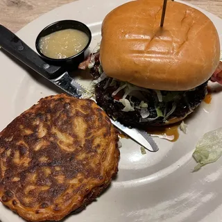 Dunkel Bourbon Burger*