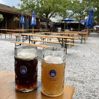 Dunkel (5.5 % Alc. by Volume)