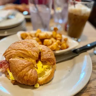 Brunch: egg, bacon and cheese croissant