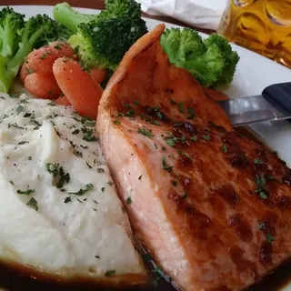 Dunkel Bourbon Salmon*
