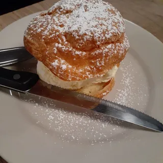 Bavarian Cream Puff