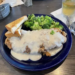Chicken fried steak lunch portion