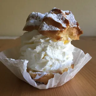 Cream puff. Yummmmm! Can eat over 2 days!!