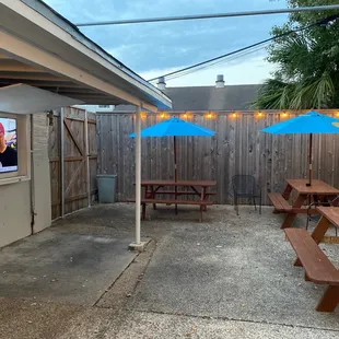 Patio! Solid!
