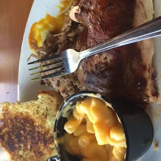 Pulled Pork & 1/4 Bar-B-Q Chicken