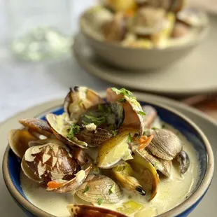 clam chowder split in two mini bowls