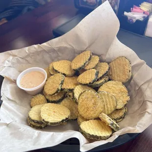 Crunchy Fried Pickles