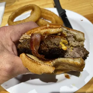 Hogs &amp; Heifers Burger