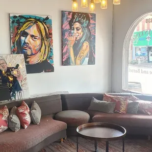 Cool layed back vibe.