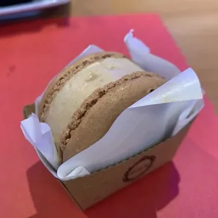 Macaron ice cream cappuccino