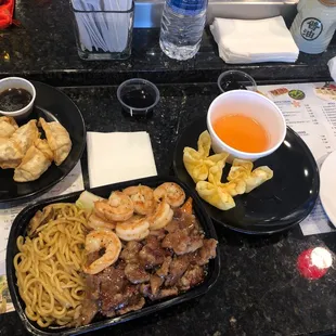 ramen and noodles, food