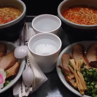 Toroniku Spicy Miso Ramen