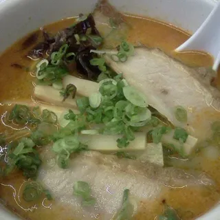 Toroniku Spicy Miso Ramen