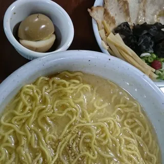 Tokusen Toroniku Ramen (Choice Pork Ramen)